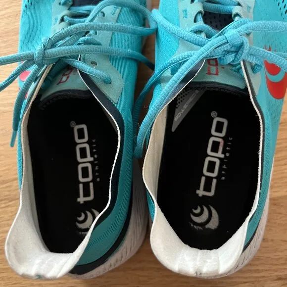 Topo Athletic Men's Cyclone Running Shoes Cyan/Red Men's Size 10
