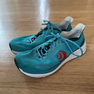 Topo Athletic Men's Cyclone Running Shoes Cyan/Red Men's Size 10