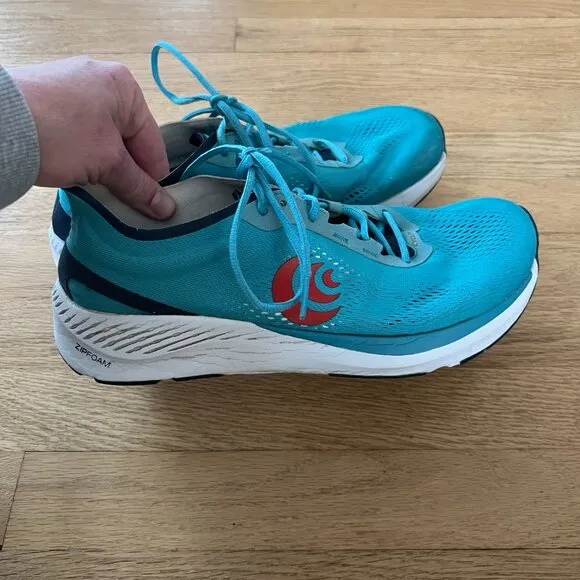 Topo Athletic Men's Cyclone Running Shoes Cyan/Red Men's Size 10