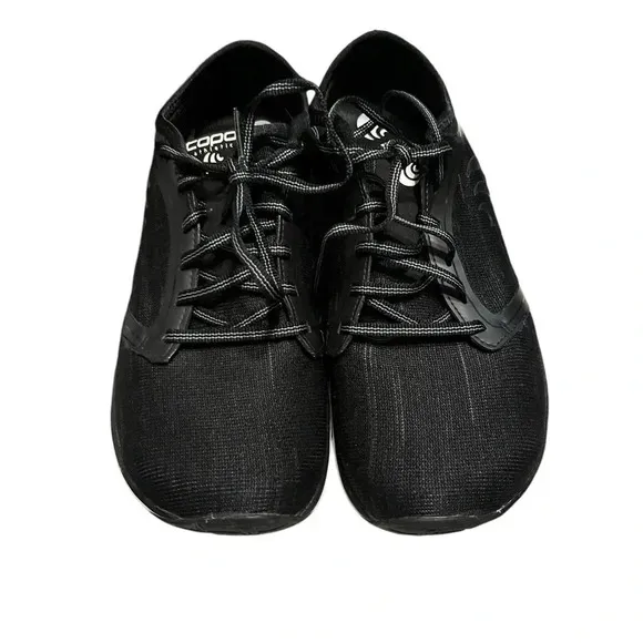 Topo Athletic ST-3 Mens Size 9 Running Shoes Sneakers Black Grey Comfort