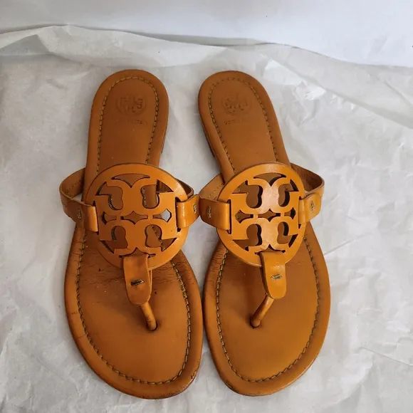 Tory Burch Miller mustard color leather size 7M