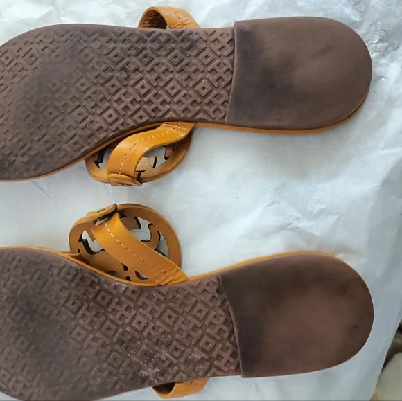 Tory Burch Miller mustard color leather size 7M