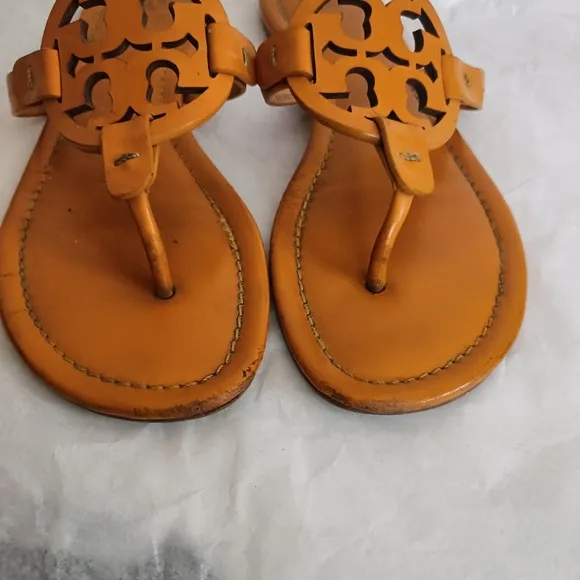 Tory Burch Miller mustard color leather size 7M