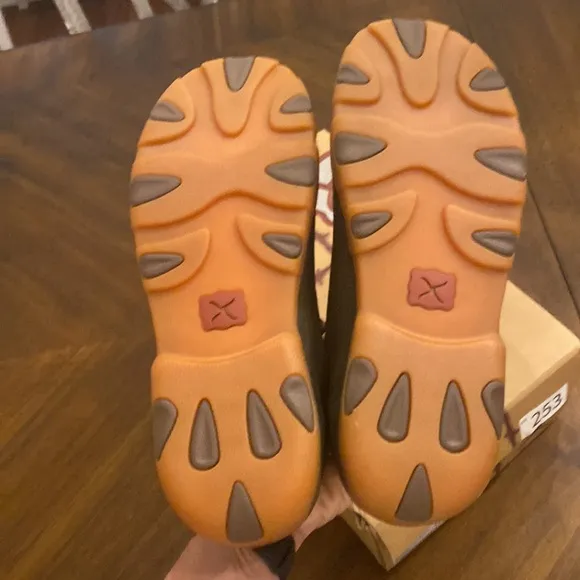 Twisted X driving moccasin rubberized brown D toe men size 8 W new in box