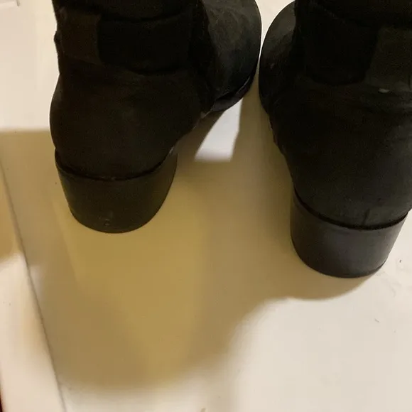 UGG Australia Darcie Black Leather Women's Knee High Riding Boots Shoes size 7M