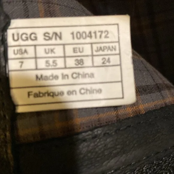 UGG Australia Darcie Black Leather Women's Knee High Riding Boots Shoes size 7M