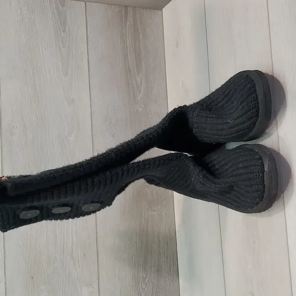 Ugg Australia Women 5819 Comfort Tall Sweater Cardi Knit boots shoes sz 9