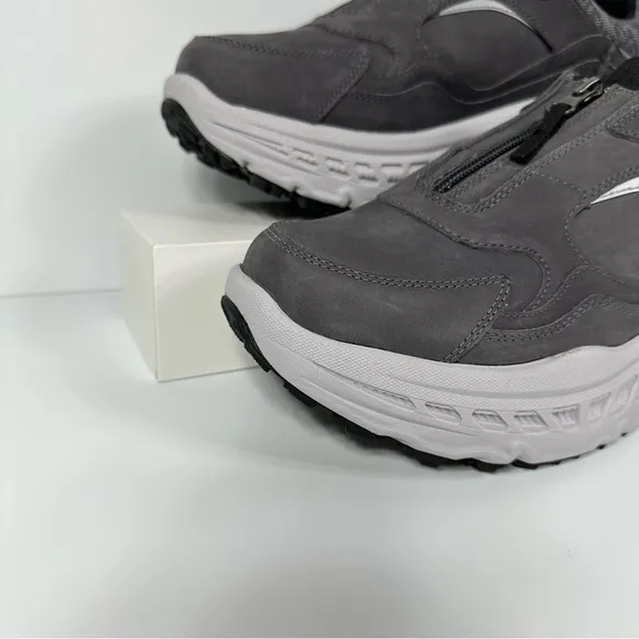 UGG CA805 ZIP GORE TEX MENS SHOES SIZE 9 DARK GREY GRAY WATERPROOF ZIPPER NEW