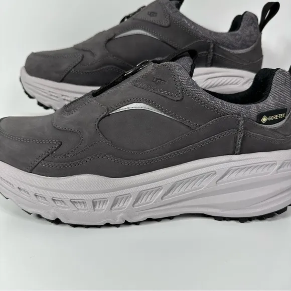 UGG CA805 ZIP GORE TEX MENS SHOES SIZE 9 DARK GREY GRAY WATERPROOF ZIPPER NEW