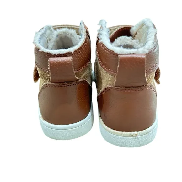 UGG Kids Leather suede caramel brown high top sneakers strap closure sz 11(boys)