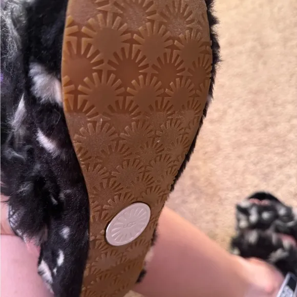 Ugg size 9 Oh Yeah Spots