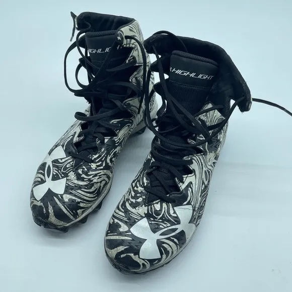 Under Armour Highlight Football Cleats Molded Black White Swirl Mens Size 8