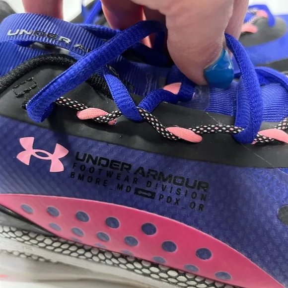 Under Armour HOVR Infinite Summi Athletic Shoes Blue and Pink Performance Design
