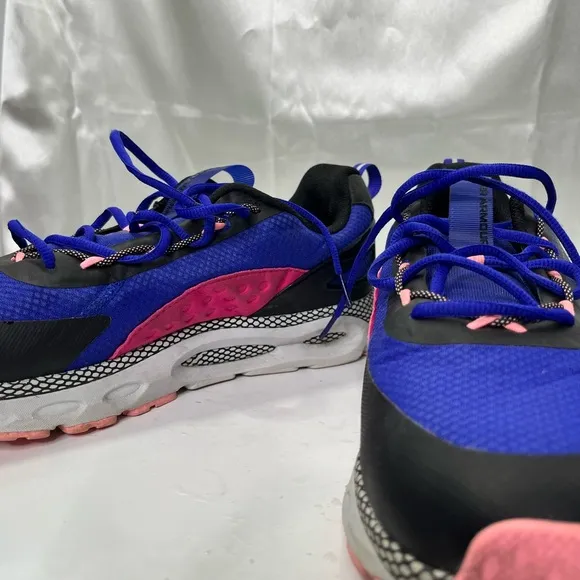 Under Armour HOVR Infinite Summi Athletic Shoes Blue and Pink Performance Design