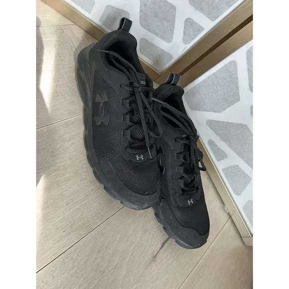 Under Armour Men Charged Assert Running Shoe 11.5 Sneakers Black