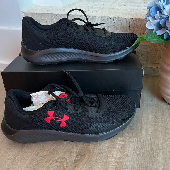 Under Armour | men’s charged pursuit 3 running shoes, wide 9.5 (4E)