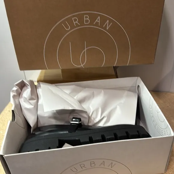 Urban Outfitters Clarita Mary Jane Shoes (TS8)