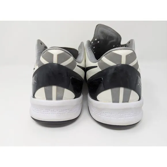 US Mens Size 8.5 - 2013 Nike Kobe 8 TB 'White Black' 599520-111 **Needs Laces