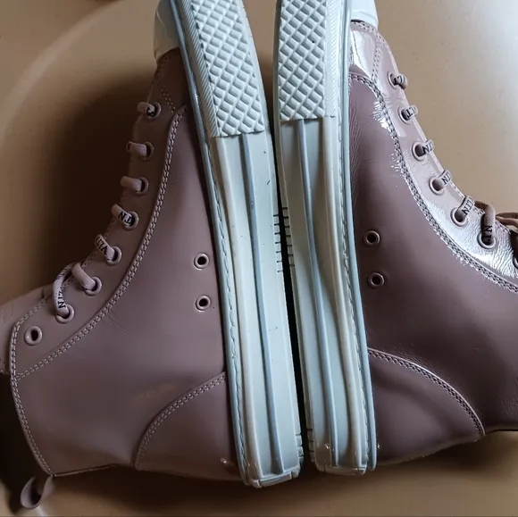 Valentino Garavani GIGGIES VLTN  High-Top Sneakers size 38,US Size 8