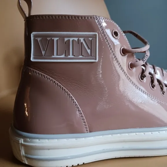 Valentino Garavani GIGGIES VLTN  High-Top Sneakers size 38,US Size 8