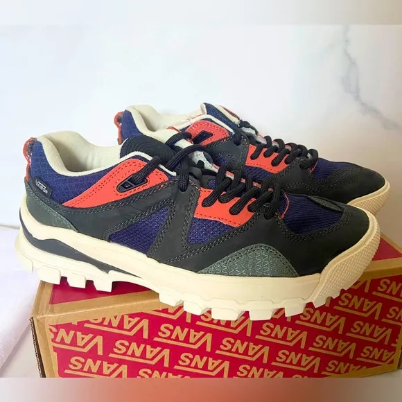 VANS Amzn Trailhead Hiking Suede Mesh Sneakers Low Women  VN0A7TO2DTQ