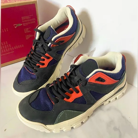 VANS Amzn Trailhead Hiking Suede Mesh Sneakers Low Women  VN0A7TO2DTQ