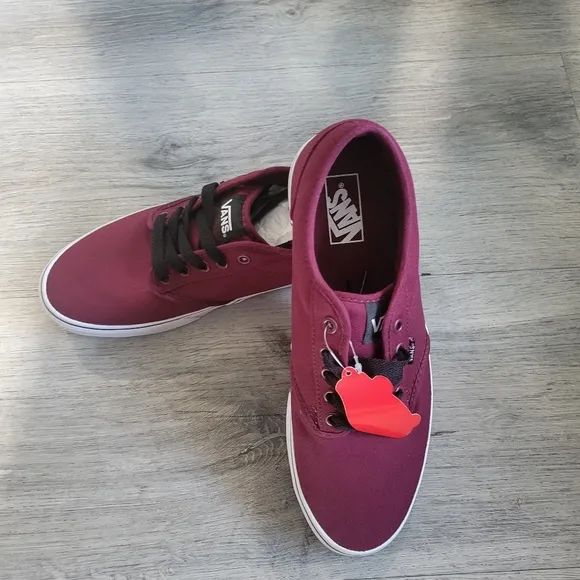Vans  Authentic Classic Red Maroon Burgundy Low Top Casual Shoes