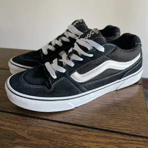 Vans Caldrone Low Top Sneakers Black Canvas Lace-up Skateboarding Shoes Men 11.5