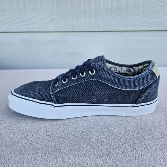 Vans Chukka Low Pro Navy Denim Corduroy Men Low Top Sneaker SZ 10 Off the Wall