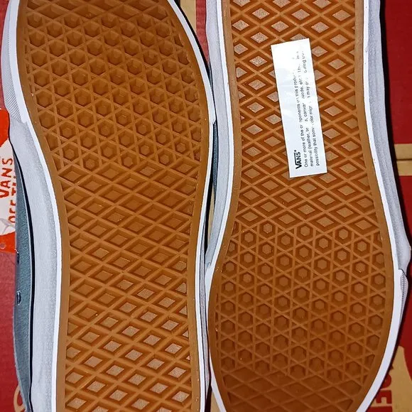 Vans Chukka Low Smoke Blue/Pale Banana Men's 8 VN0A38CGUZ7 NIB
