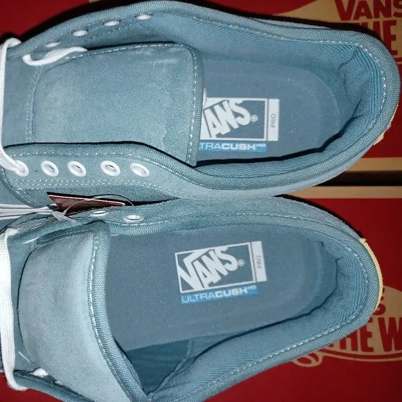 Vans Chukka Low Smoke Blue/Pale Banana Men's 8 VN0A38CGUZ7 NIB