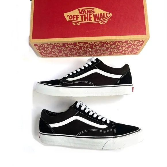 Vans | Classic Old Skool | Black/White |  Tennis Shoes