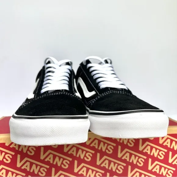 Vans | Classic Old Skool | Black/White |  Tennis Shoes