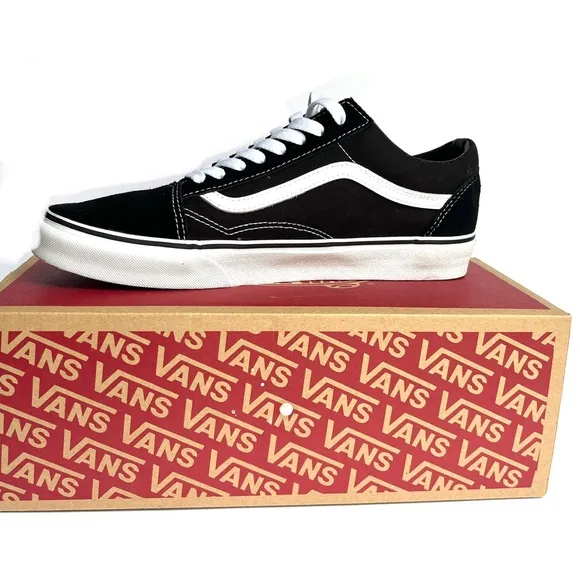 Vans | Classic Old Skool | Black/White |  Tennis Shoes