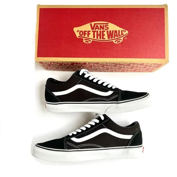 Vans | Classic Old Skool | Black/White |  Tennis Shoes