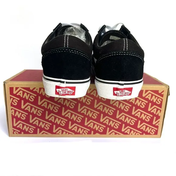 Vans | Classic Old Skool | Black/White |  Tennis Shoes