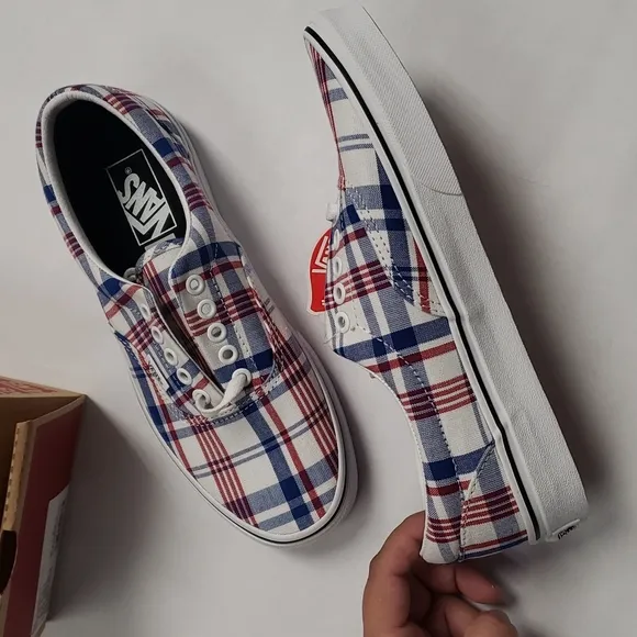 Vans era plaid white, red blue NIB