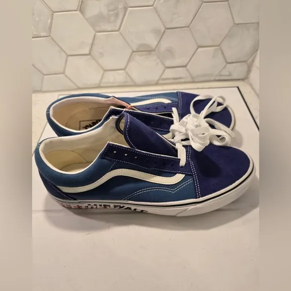 Vans Men’s Old Skool Low Top Blue Suede Canvas Sneakers Size 11 NWT Off The Wall