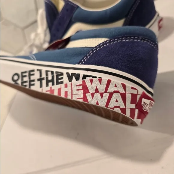 Vans Men’s Old Skool Low Top Blue Suede Canvas Sneakers Size 11 NWT Off The Wall