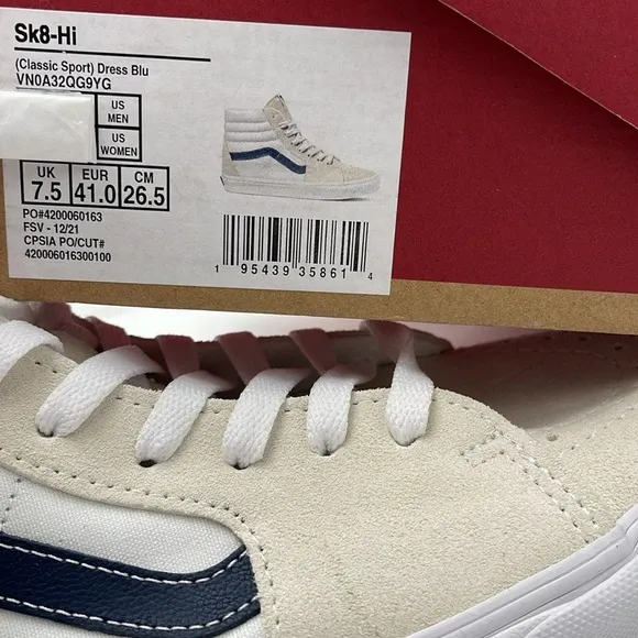Vans Men’s Sk8-Hi (Classic Sport) Dress BlueVN0A32QG9YGWhite High-Top Sneakers