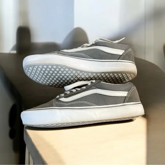 Vans Old School Grey Skater Sneakers Size 8 1/2 Woman/ 7 Men GUC