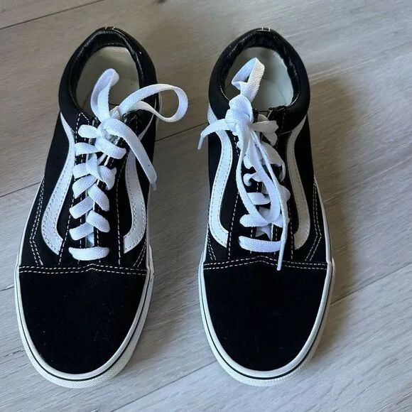 Vans Old Skool Shoes blk/white Mens Size 10 nwt in box