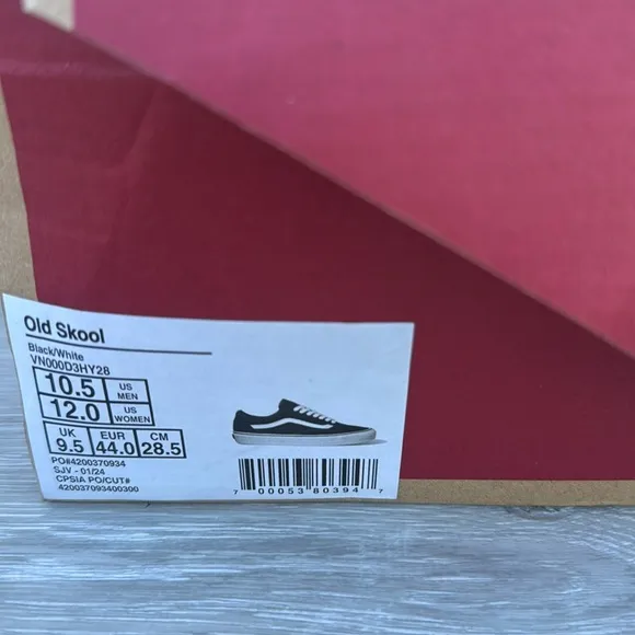 Vans Old Skool Shoes blk/white Mens Size 10 nwt in box