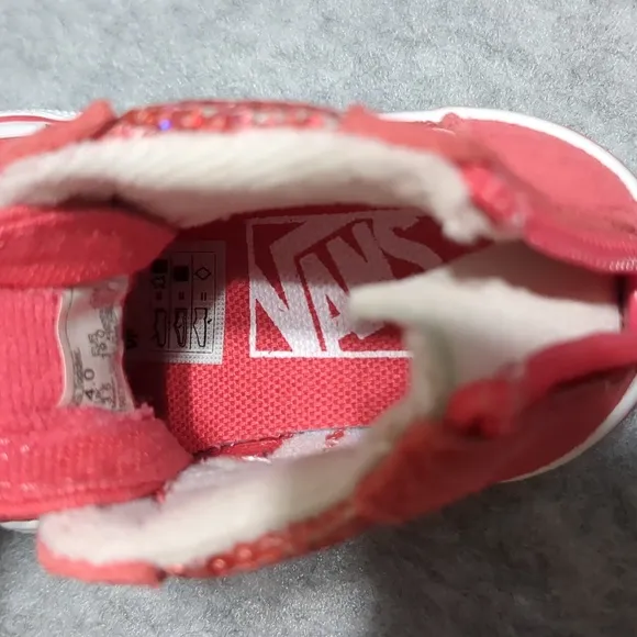 VANS Sk8-Hi Zip Toddler Girls Pink Shoes size 4