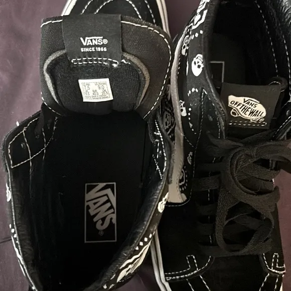 Vans Skull shoes