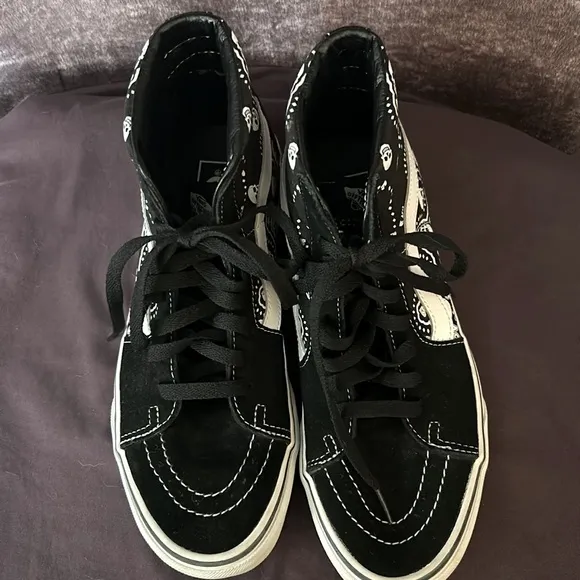 Vans Skull shoes
