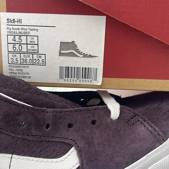 Vans WMNS High-Top Sneakers - Purple and White Sk8-HiPig Suede Wine Tasting