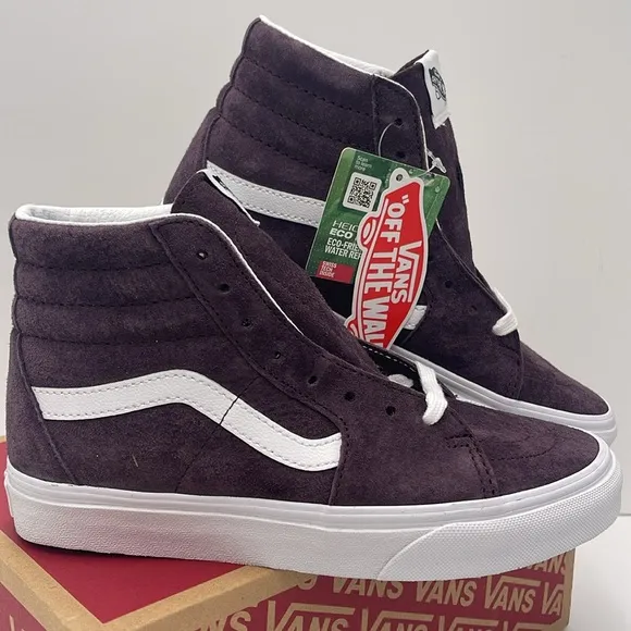 Vans WMNS High-Top Sneakers - Purple and White Sk8-HiPig Suede Wine Tasting