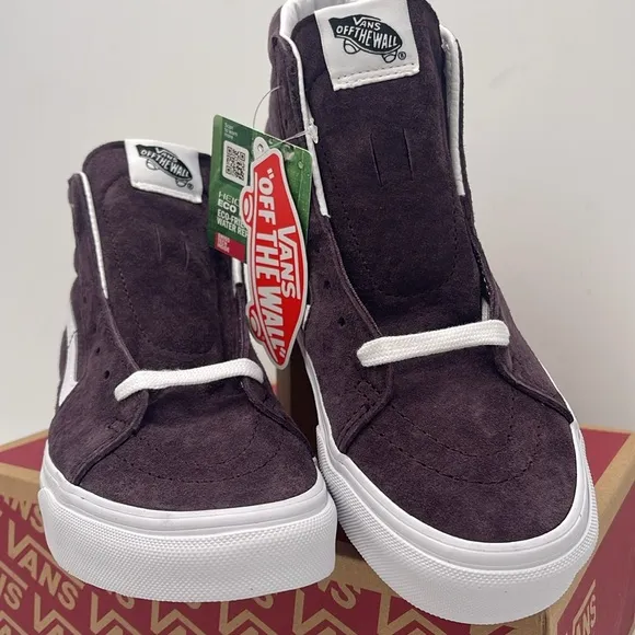 Vans WMNS High-Top Sneakers - Purple and White Sk8-HiPig Suede Wine Tasting