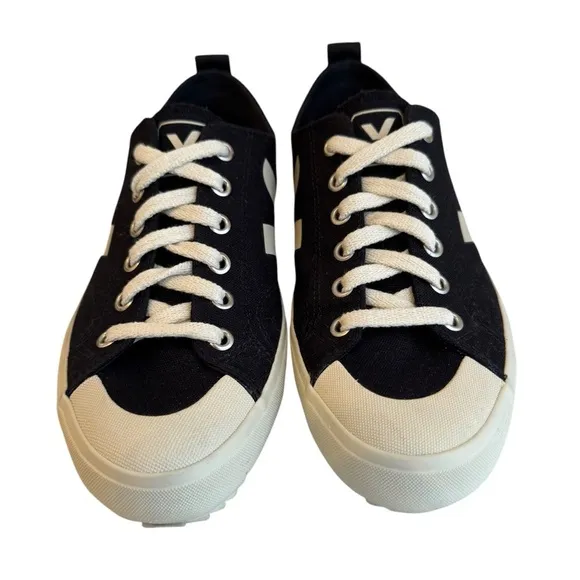 Veja Anthropologie Women’s Wata II Low-Top Sneakers Size 7